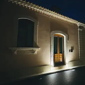 Casa vacanze Dimore Anna Maria -il Magazzino-, Avola